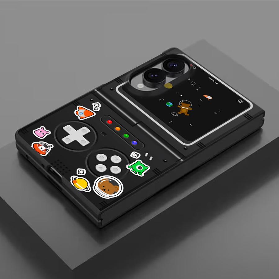 Arcade Z - غطاء هاتف فاخر بتصميم وحدة تحكم