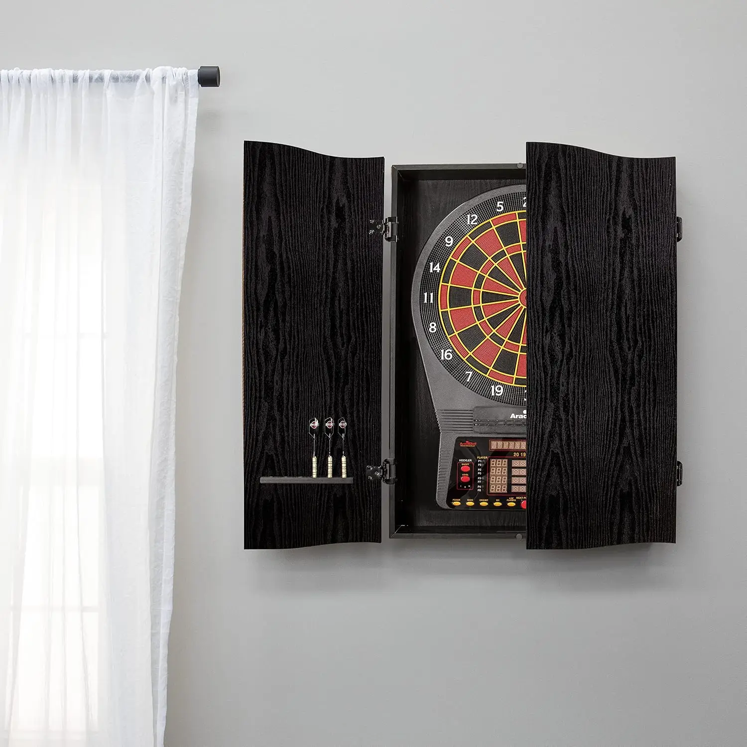 خزانة لوحة السهام بلاك كريكت ب - مراجعة Electronic Dartboard Cabinet وسعره