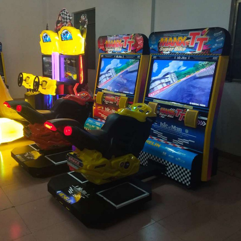 جهاز محاكاة قيادة يعمل بالعملة - مراجعة Racing Arcade Cabinet وسعره